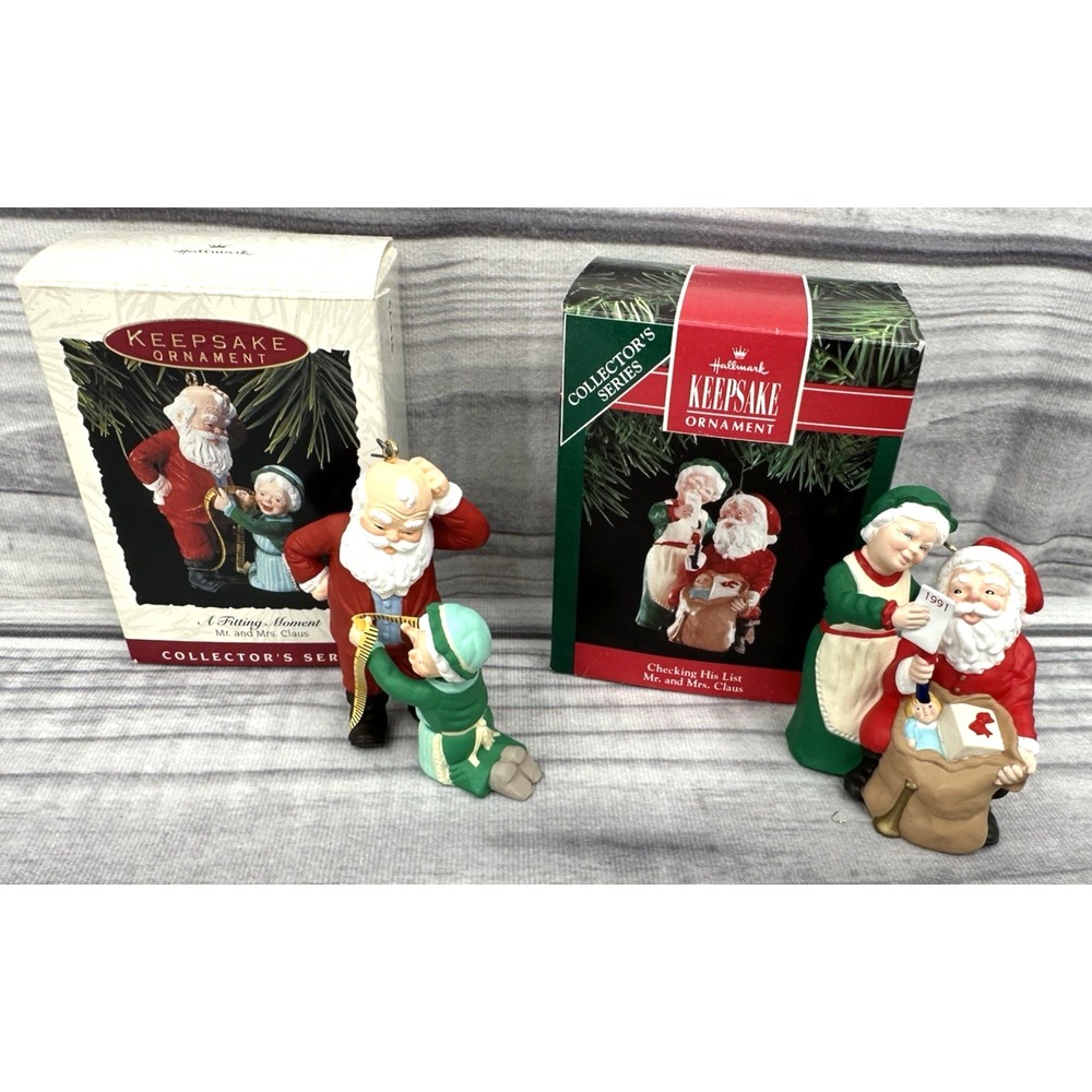 HALLMARK KEEPSAKE ORNAMENTS FITTING MOMENT 1993 CHECKING HIS LIST 1991